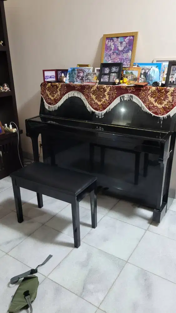 Dijual Piano ,mulus sekali