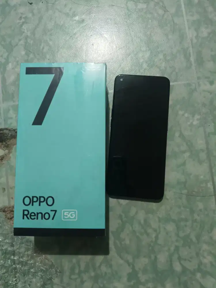Jual hp Oppo reno7. 8/256