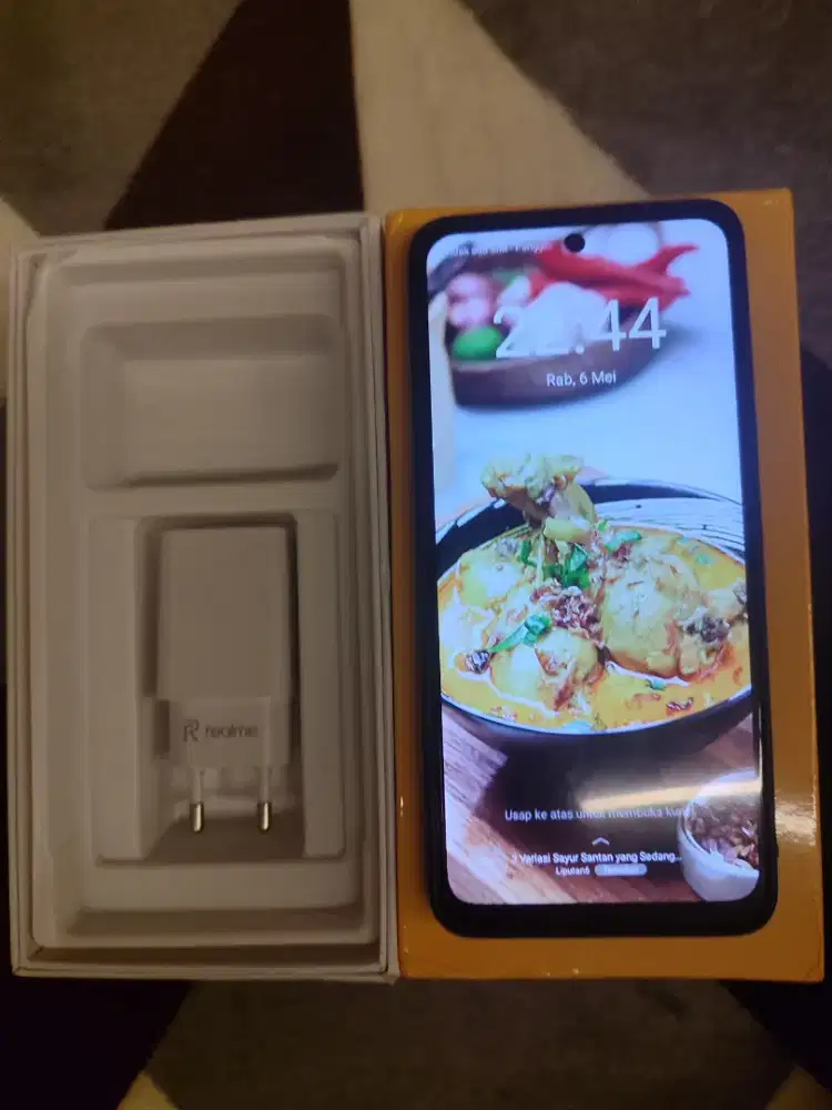 Handphone realme c65