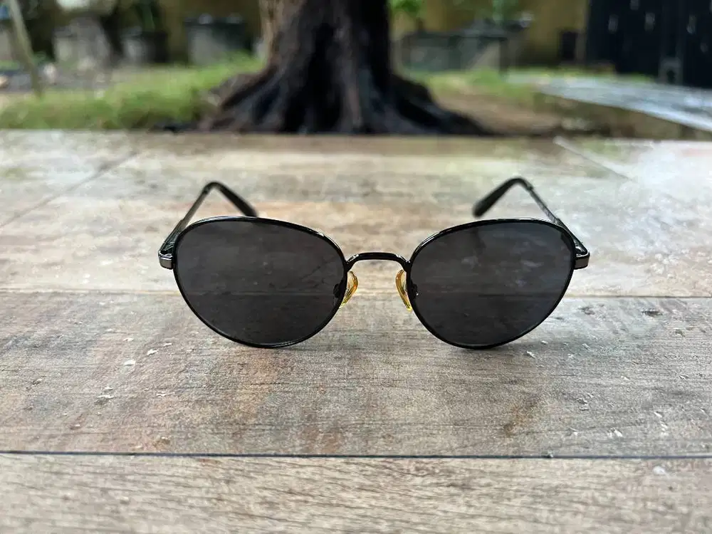 Kenneth Cole sunglasses