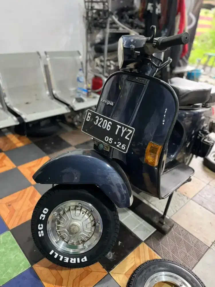Vespa Exclusive Th 1993