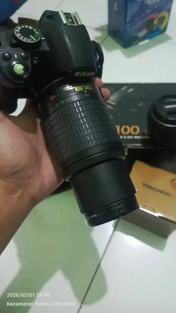 Lensa Nikon 200mm DX