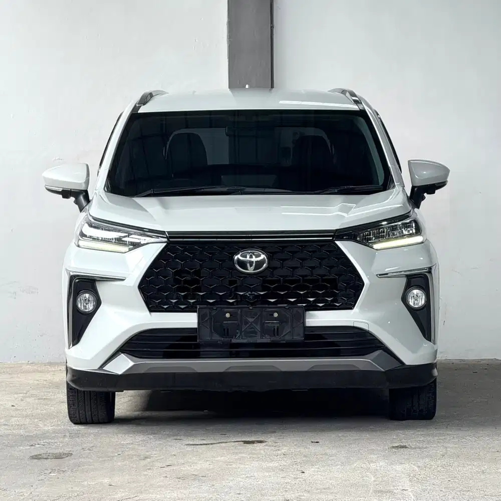 Avanza Veloz 1.5 Q Matic 2022 putih