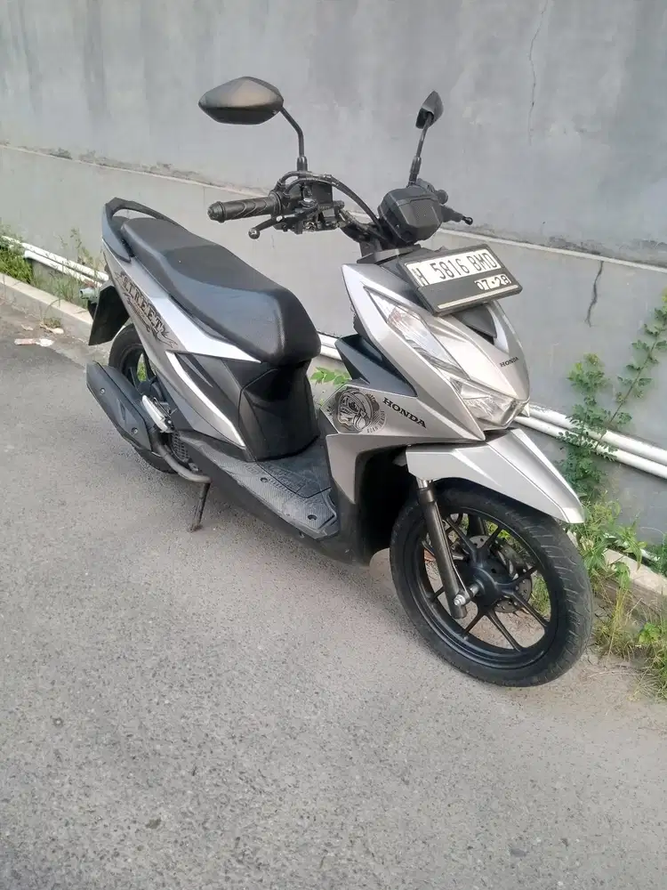Honda Beat Street 2023 Silver