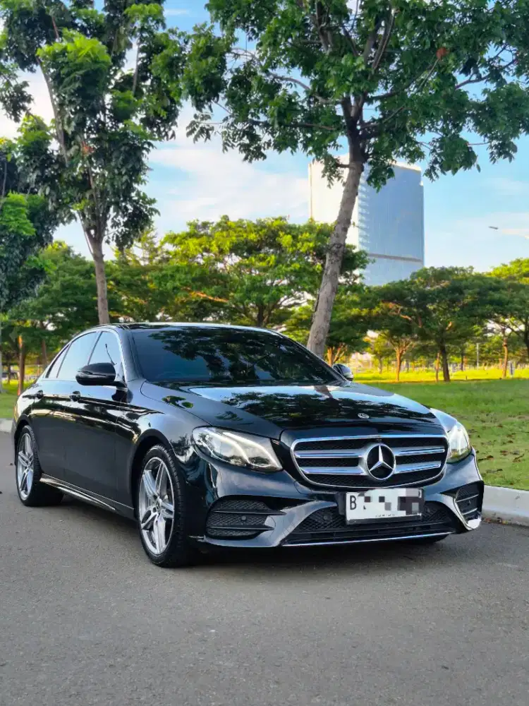 MERCEDES BENZ E300 AMG 2019 SUNROOF
