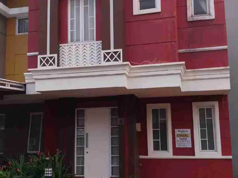 Disewakan rumah Bagus Terawat di Malibu village Gading Serpong