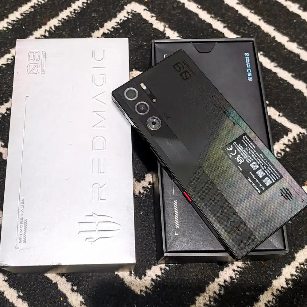 Redmagic 9 pro 12/256 GB BC Fullset