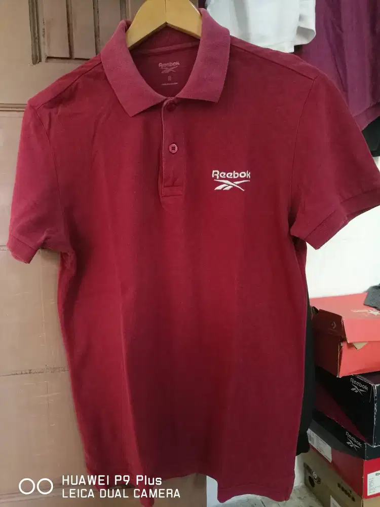 (Preloved) Reebok Polo Shirts Maroon M