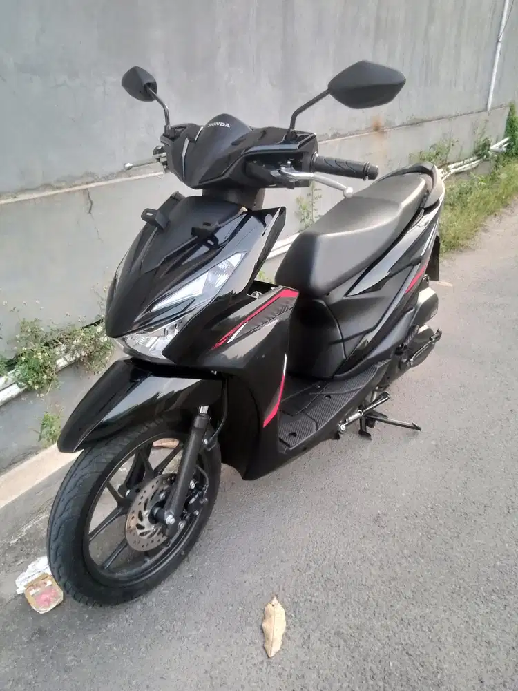 Honda Beat 2026 Hitam glossy