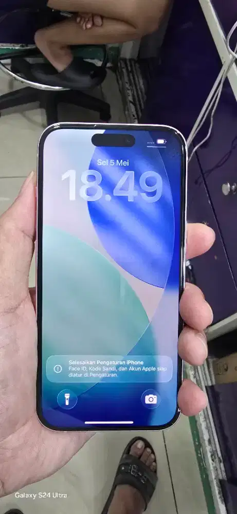 Iphone 15 128gb resmi second garansi