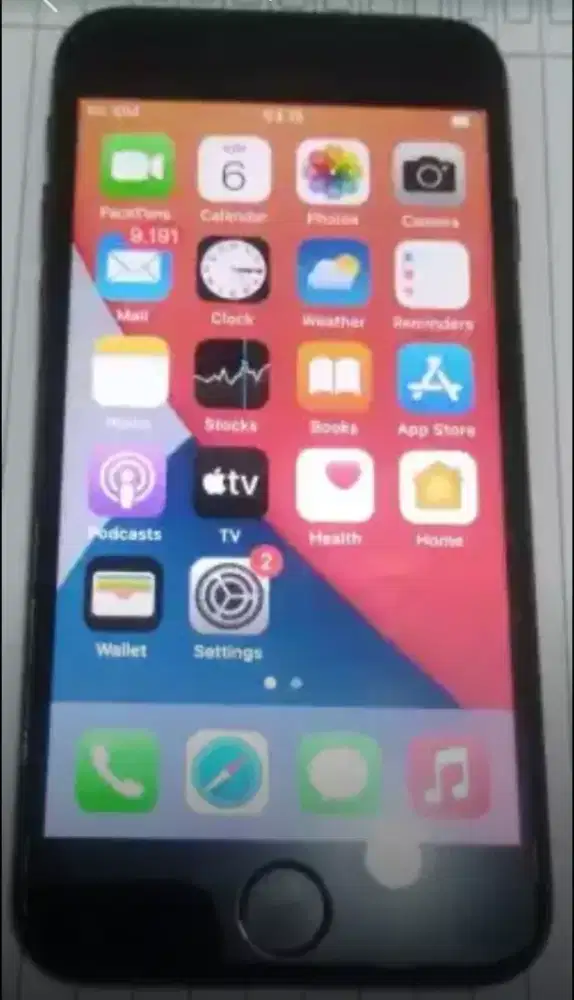 Iphone 7 - Mulus Apik - Tangan Pertama Dus dan Accessories Lengkap