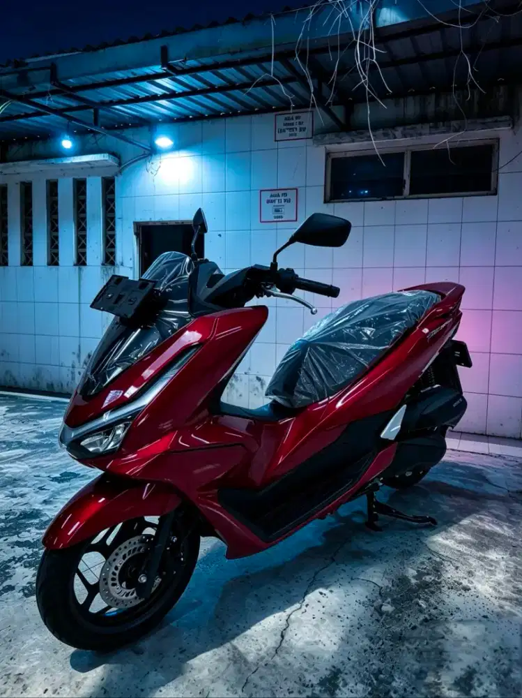 HONDA PCX 160 CBS MERAH