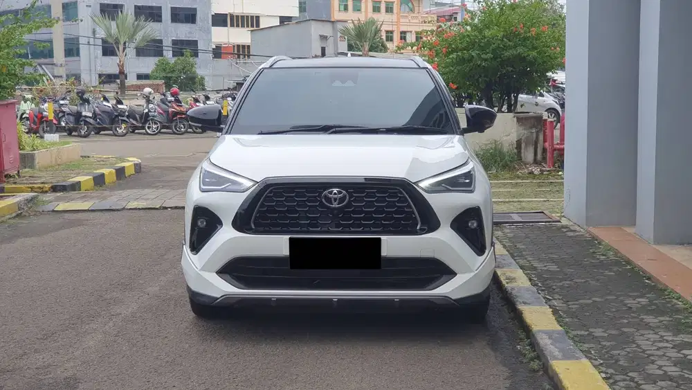 Toyota Yaris Cross HEV 1.5 GR Hybrid TSS Putih 2024 Like New Record