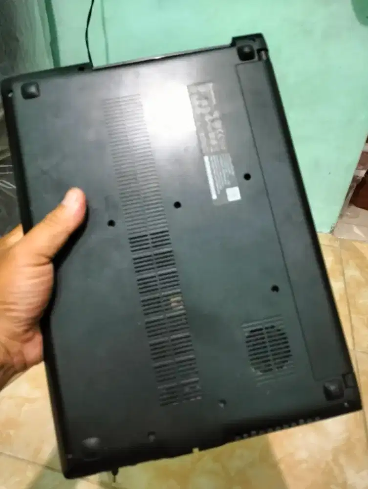 Laptop Lenovo Ideapad 100-14IBD Core i3 gen 5