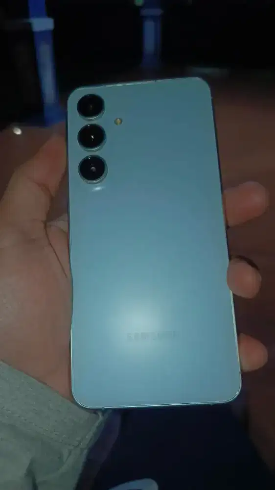 Samsung S24 FE 8/128