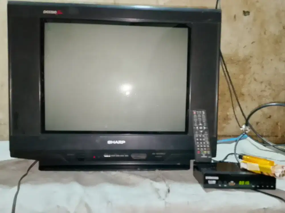 TV 21 SHARP + STB