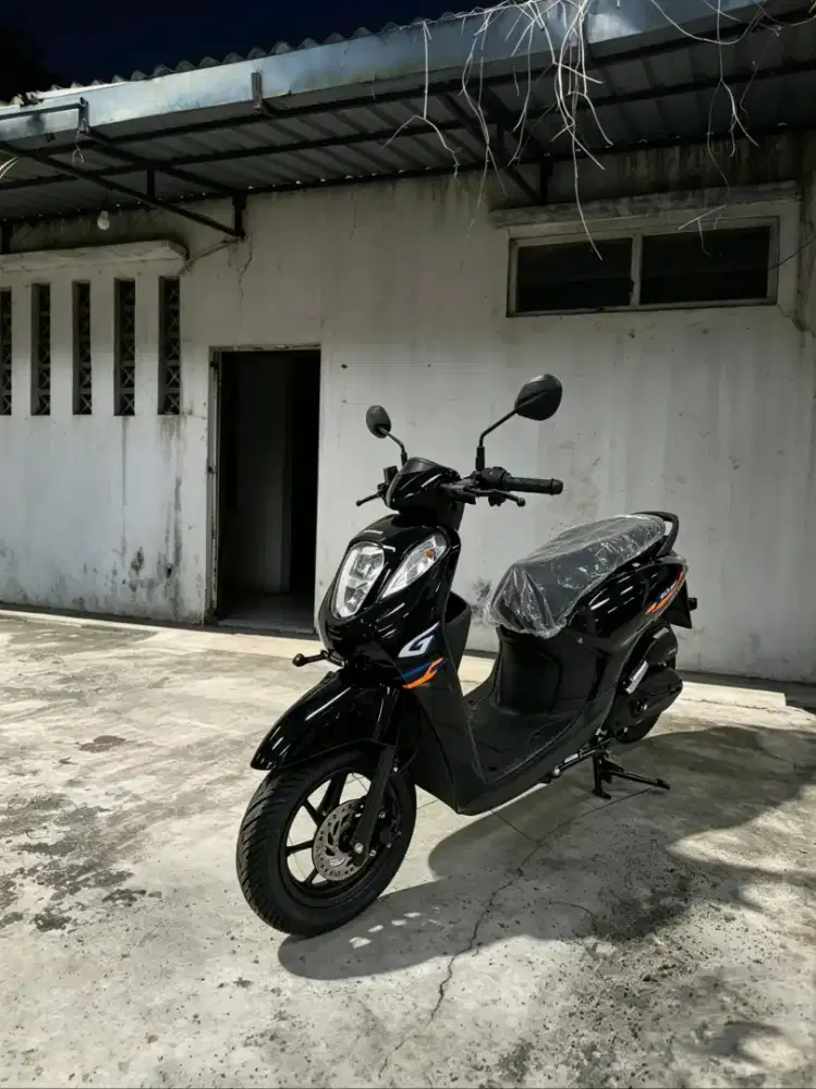 HONDA GENIO CBS HITAM