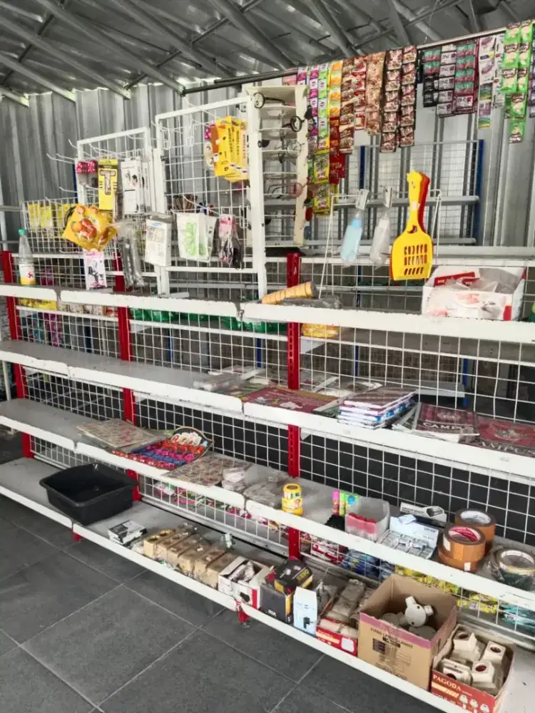 Barang eks toko Dan kafe dijual cepat