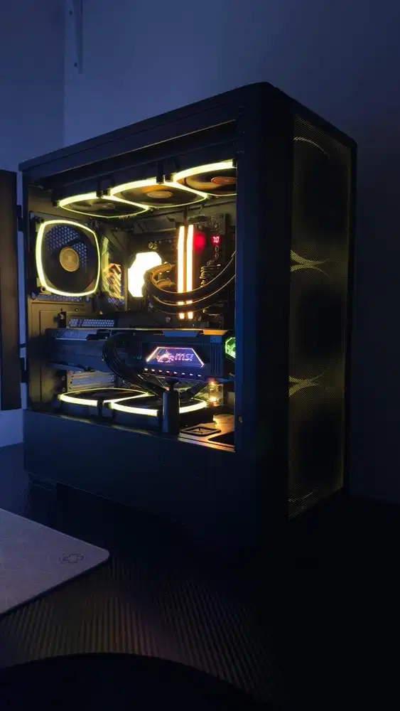 MSI RTX 5070 Ti , Ryzen 9 9950X3D , ASRock X870E Nova