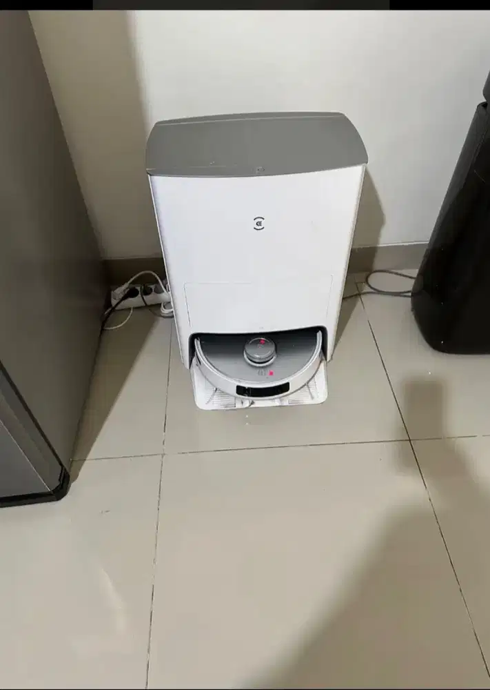 Robit Ecovacs deebot t20 omni