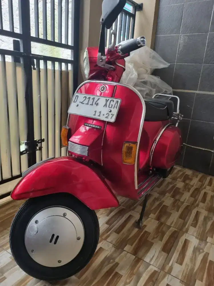 Vespa exclusive 1985