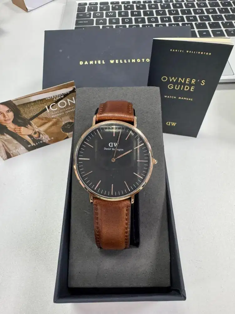 Jam Tangan Daniel Wellington