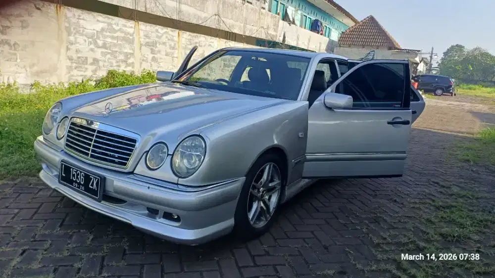 Sedan Elegance motuba 1997 eksklusif cakep