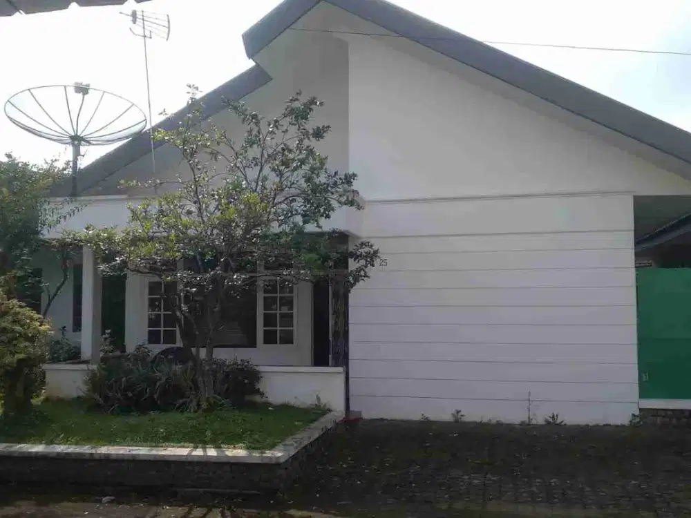 Termurah Villa Luas Tanah 260 m2 di Cipanas Puncak