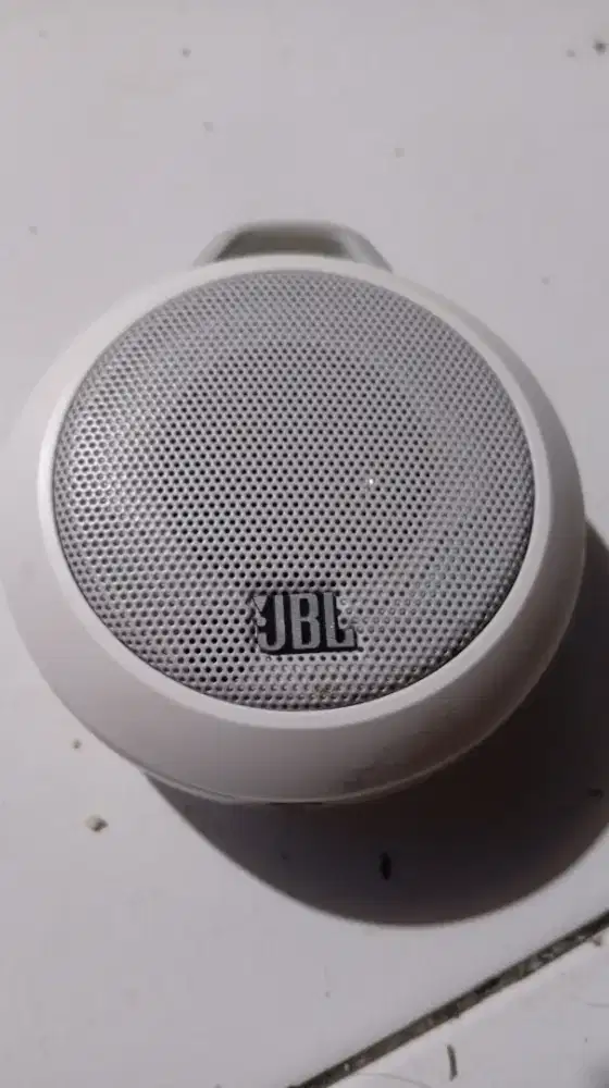 Sepeker mini jbl minus ga ada batrai
