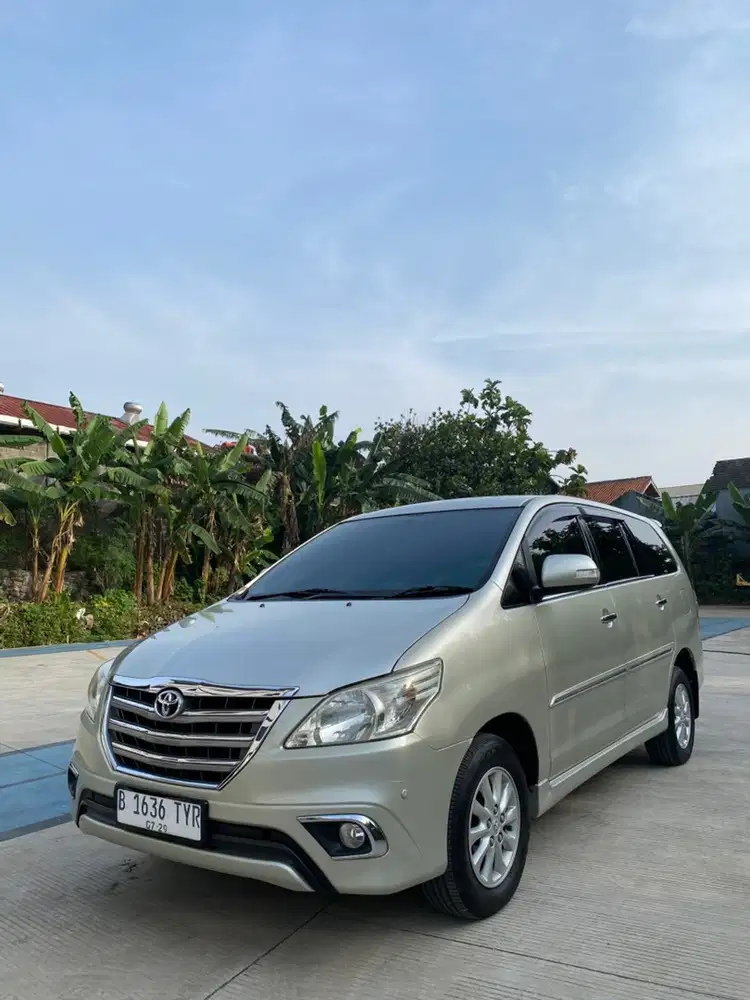 Toyota Kijang Innova 2014 Bensin