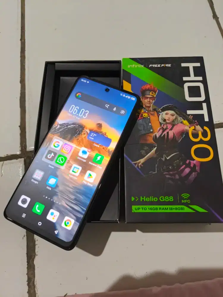 Dijual HP infinix Hot 30 8/128