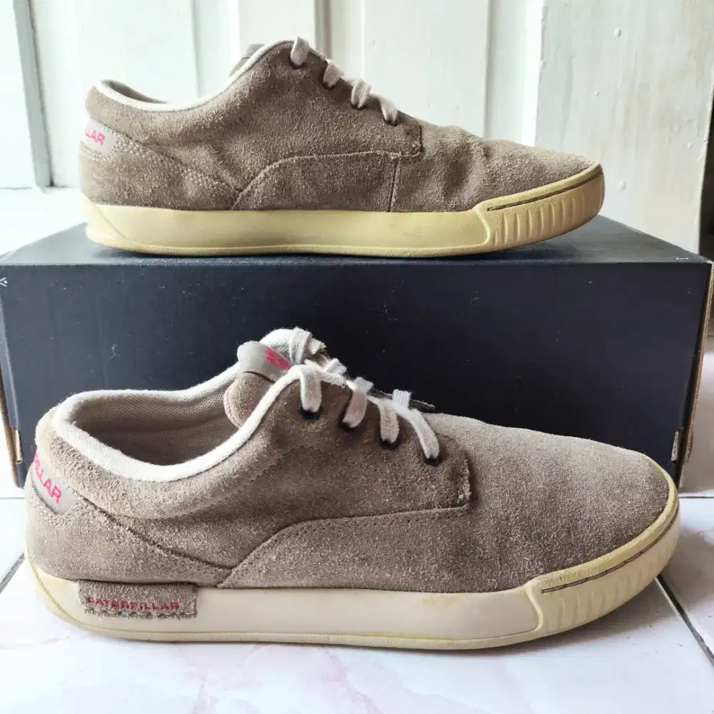 Sepatu Casual Caterpillar Original Size 42