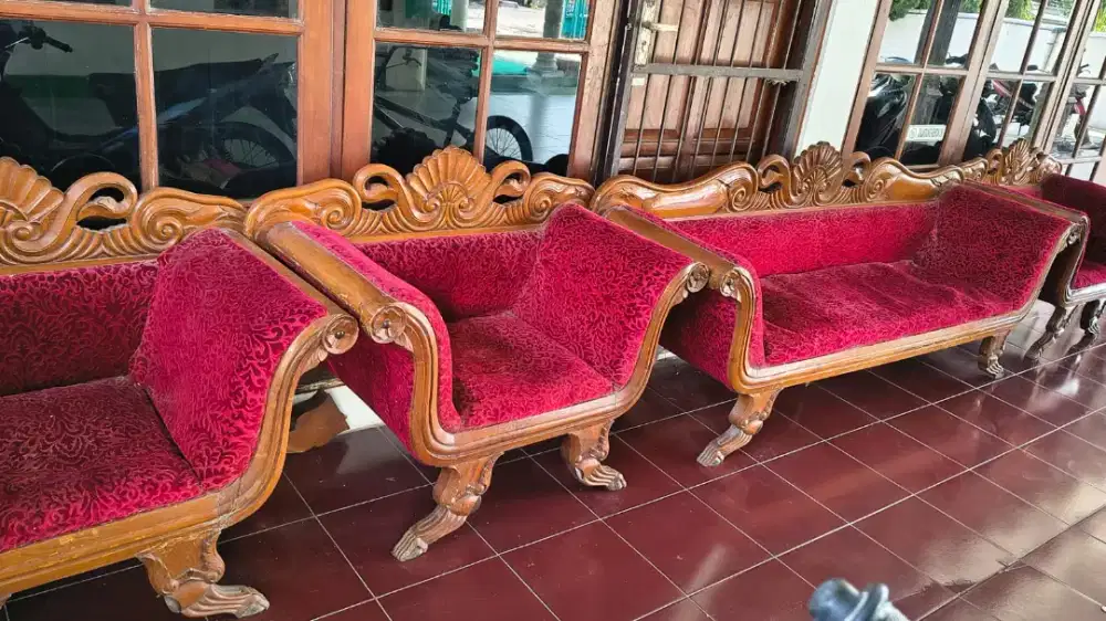 DIJUAL KURSI TAMU JATI TUA GAJAH BEKAS