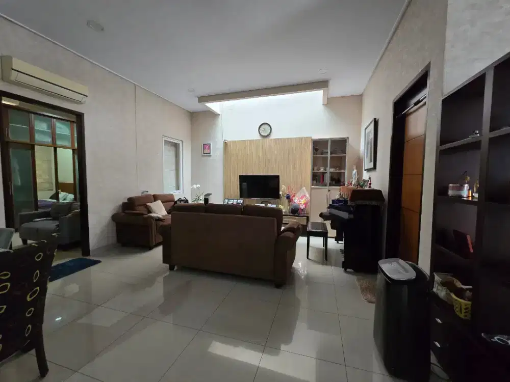 Dijual Murah Rumah Alamanda , Sunter Jaya