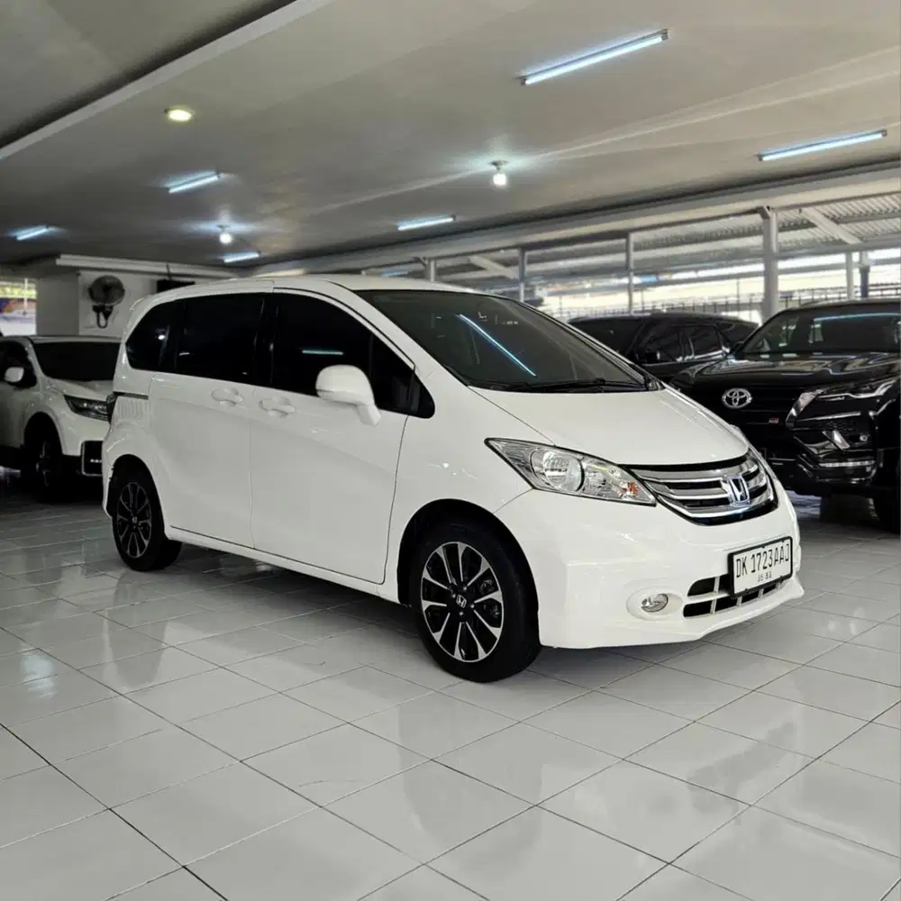 [2015] DP 20jt! Honda Freed PSD 1.5 at 2015 asliDK NIK 2014 LowKM 2016