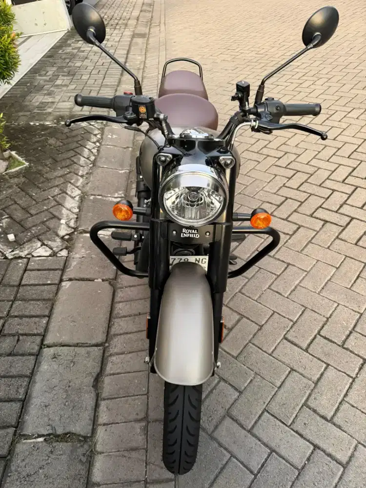 ROYAL ENFIELD CLASSIC 350 2024