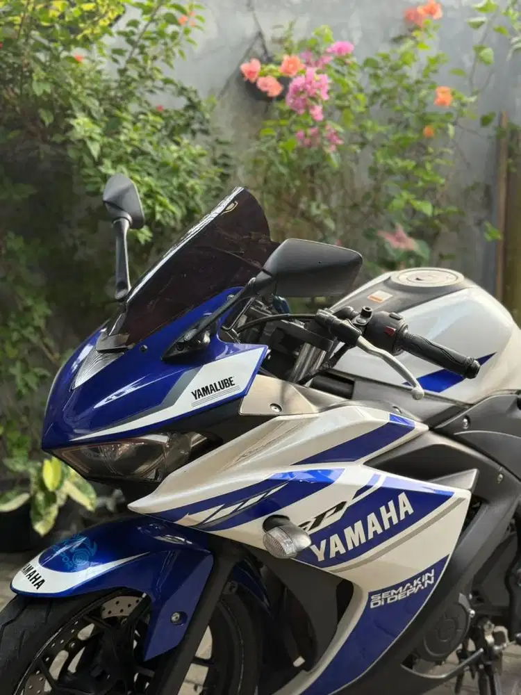 Yamaha r25 2014 plat aa km rendah