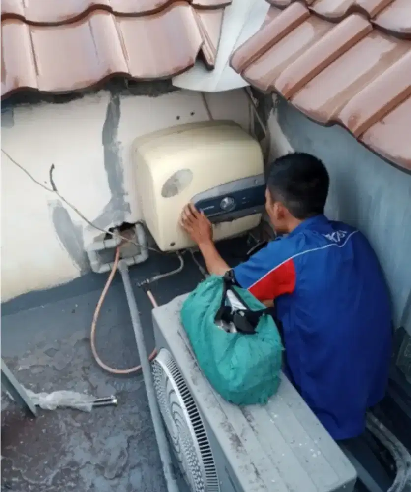Jasa service pemanas air kamar mandi