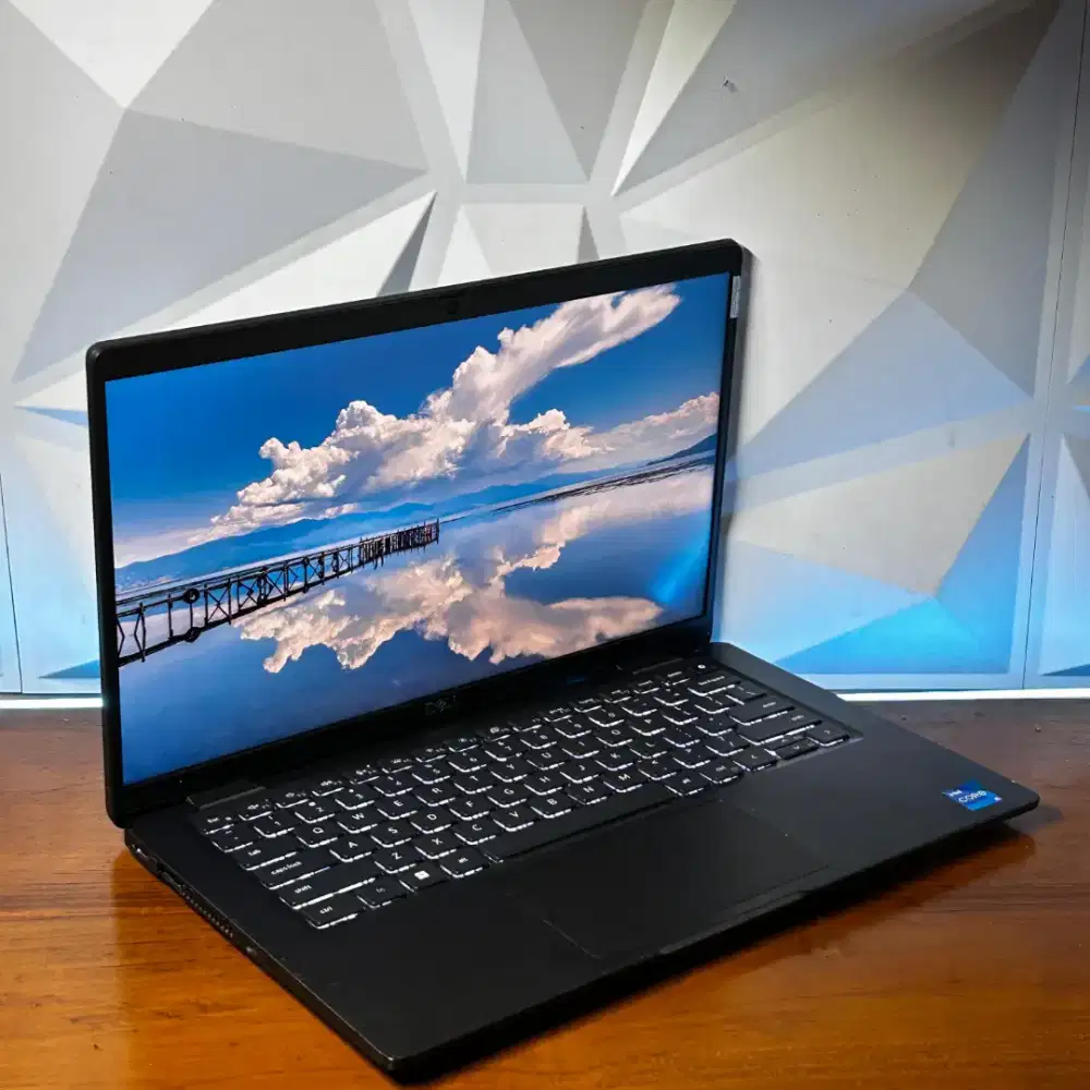 DELL LATITUDE 7420 Carbon
Core i5-1135G7 Ram 8 Ssd 256