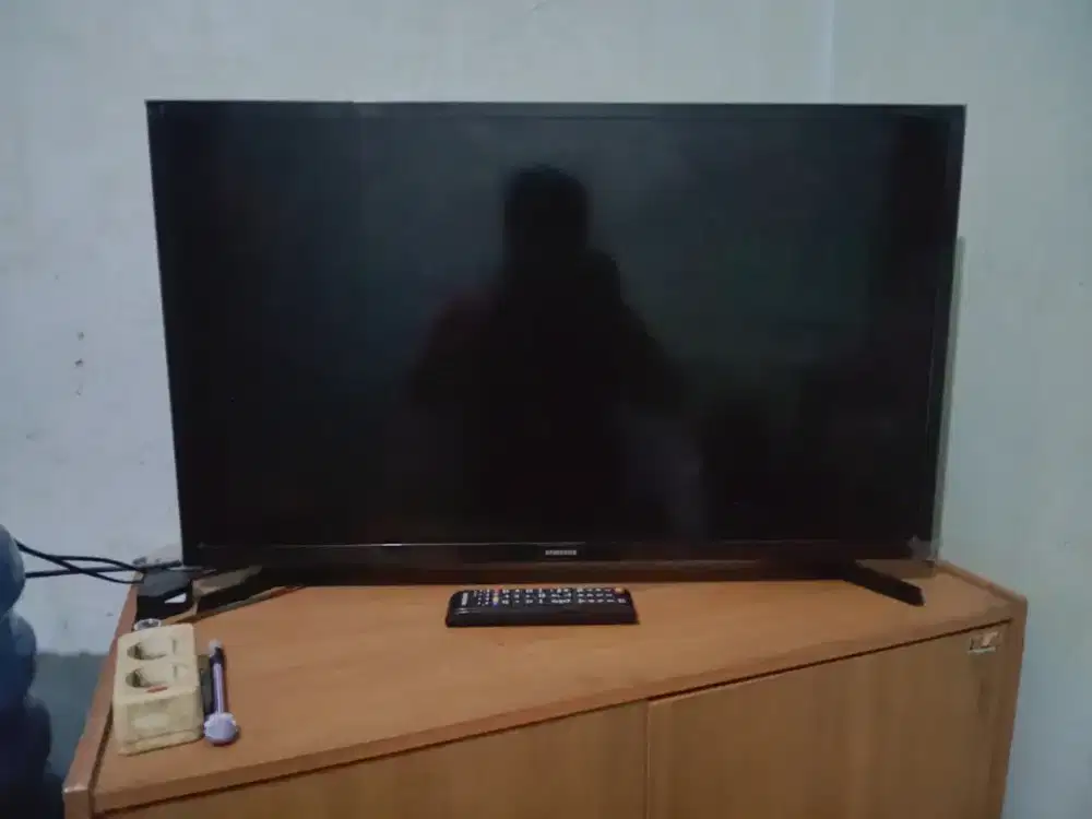HRGA:980NET PAS,TV LED SAMSUNG 32IN YG BIASA,SUDAH SEPAKE STB DIGITAL