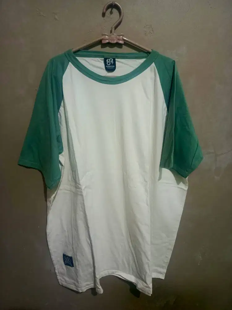 T-Shirt Indonesia Raglan Big Size Barang Masih Mulus Bahan Premium Ori