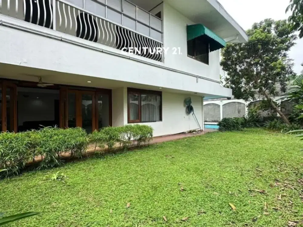 Rumah Mewah Lokasi Strategis Di Jaksel RN 18188