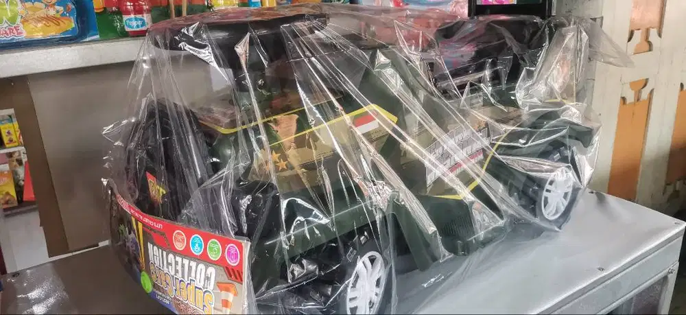 Mobil jeep TNI mainan bisa dinaiki