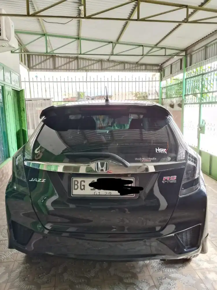 Dijual Honda Jazz 1,5 RS CVT AT Hitam 2015