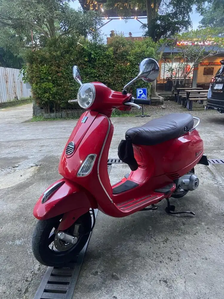Jual vespa lx 125 tahun 2013