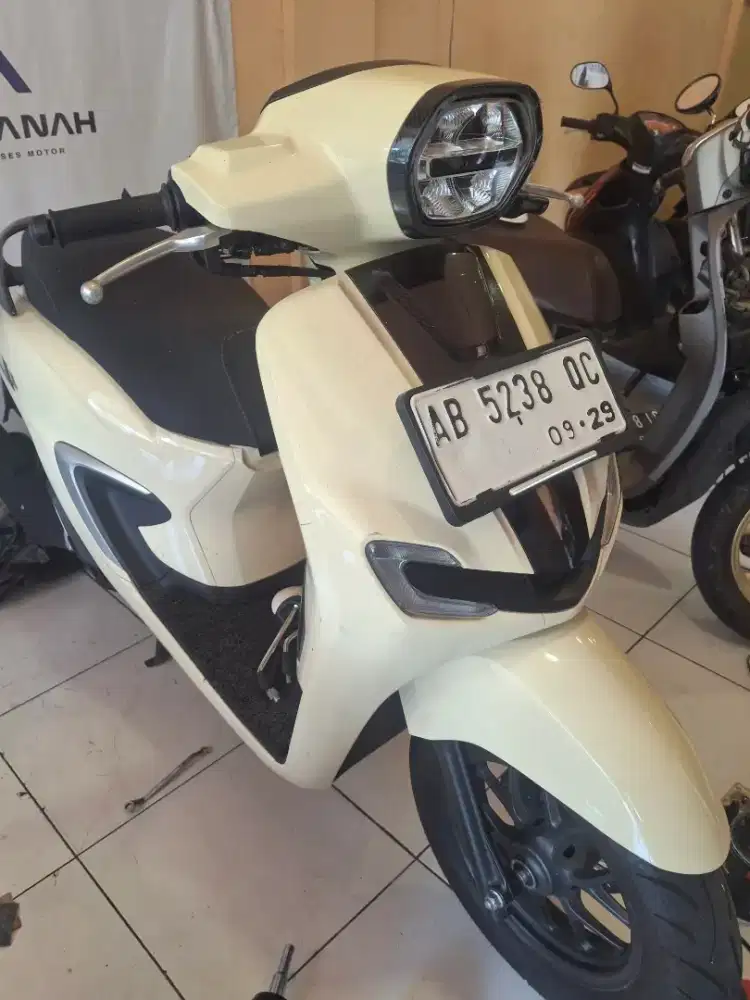 Honda stylo km 8000 th 2024 ab kota
