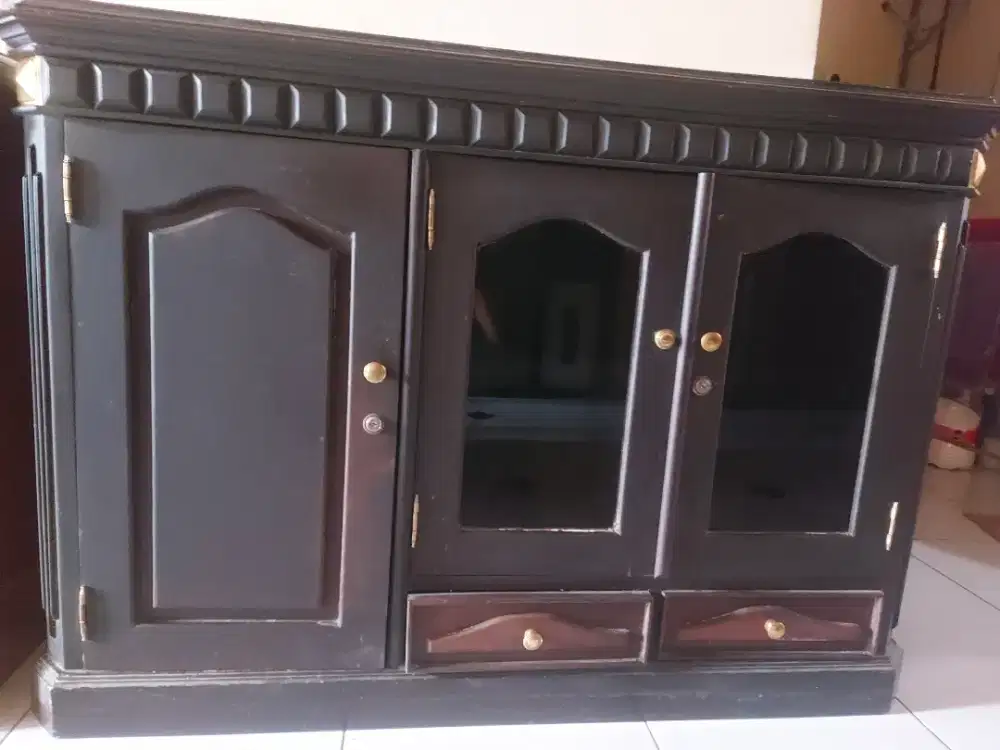 Meja buffet hitam