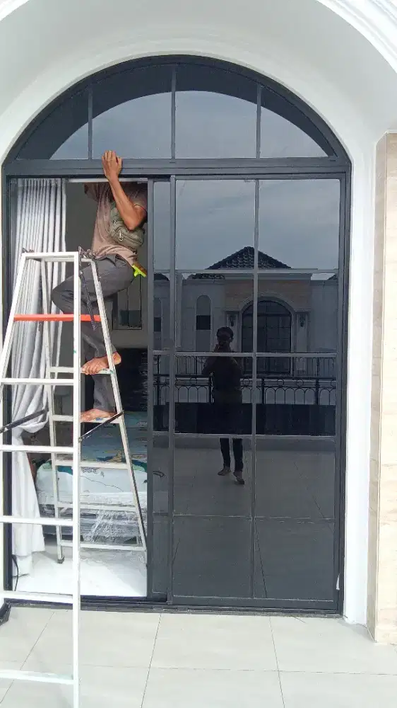 Jasa pemasangan kaca film rumah