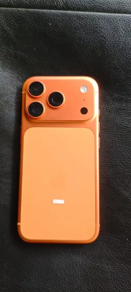 Jual Ip 17 pro 256gb pemakaian belum sebulan