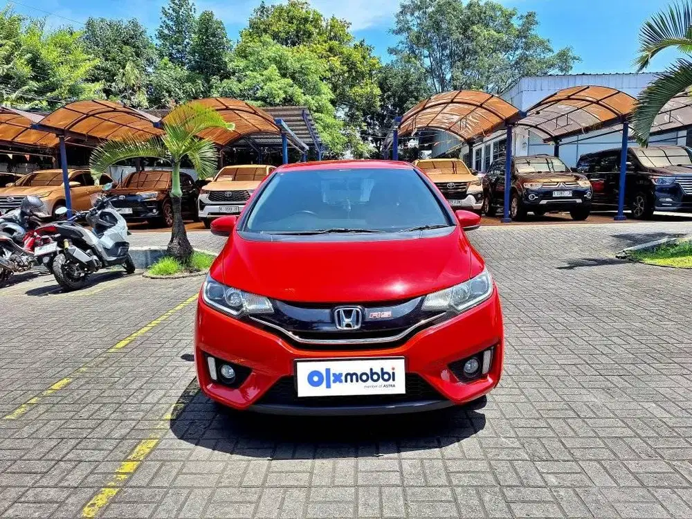 Low KM Honda Jazz RS 1.5 AT 2016 Termurah